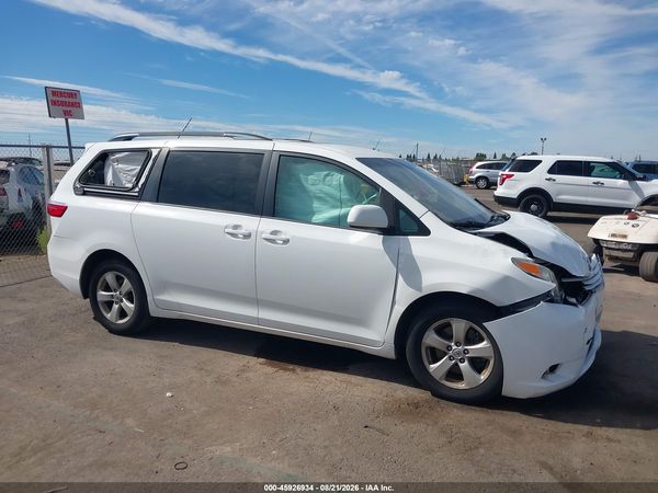 2016 TOYOTA SIENNA LE 8 PASSENGER