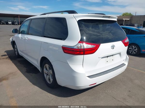 2016 TOYOTA SIENNA LE 8 PASSENGER
