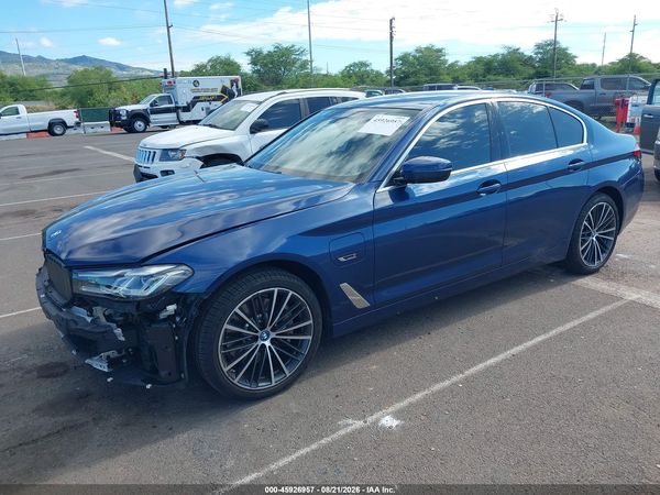 2022 BMW 530E — I2