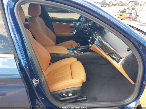 2022 BMW 530E — I5