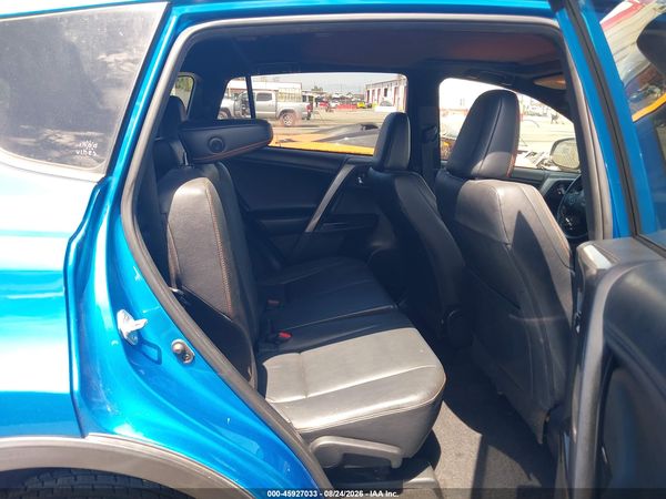 2017 TOYOTA RAV4 SE