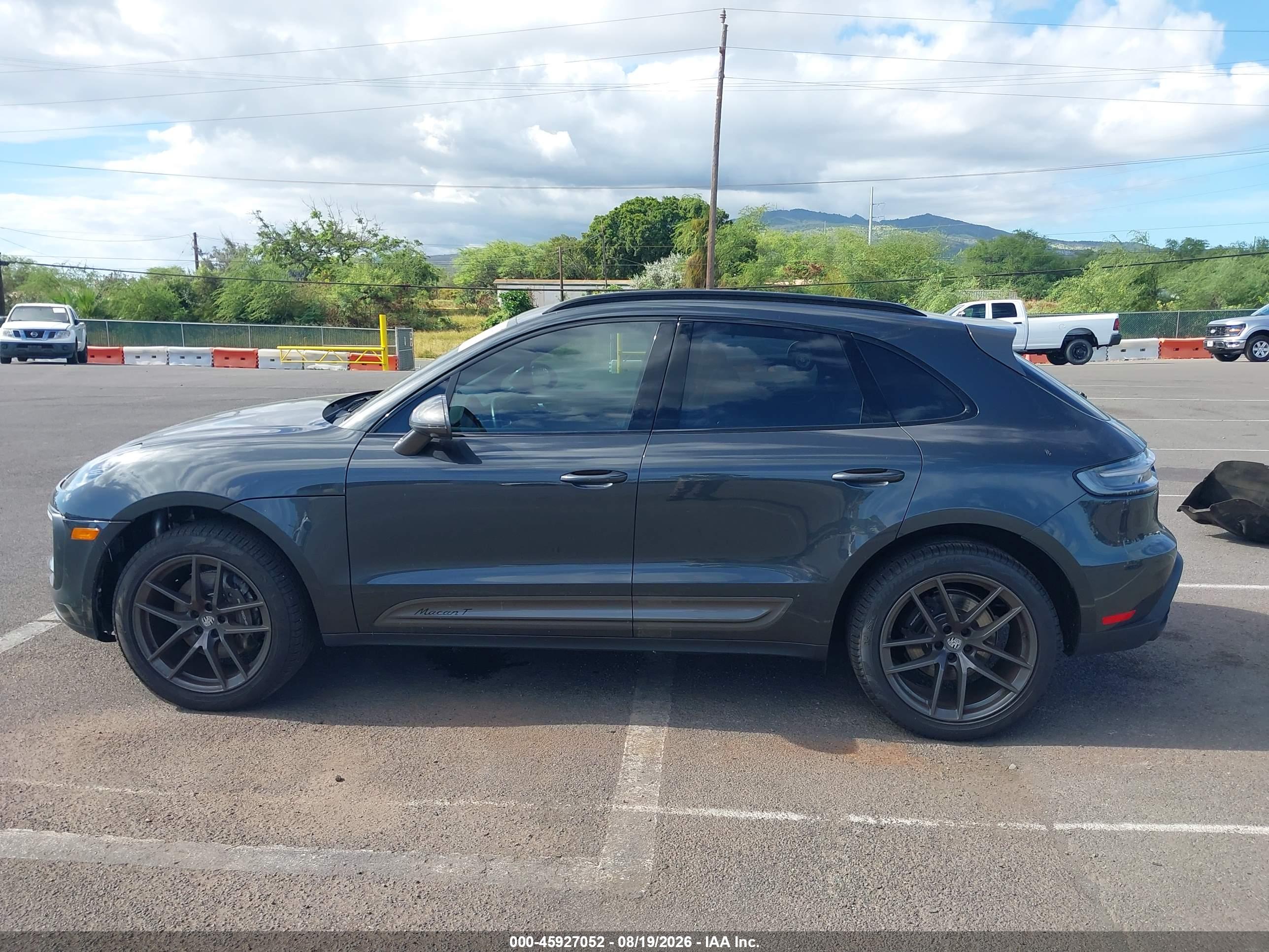 2023 PORSCHE MACAN T