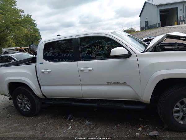 2017 TOYOTA TACOMA SR5 V6