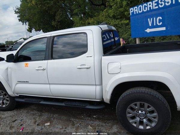 2017 TOYOTA TACOMA SR5 V6