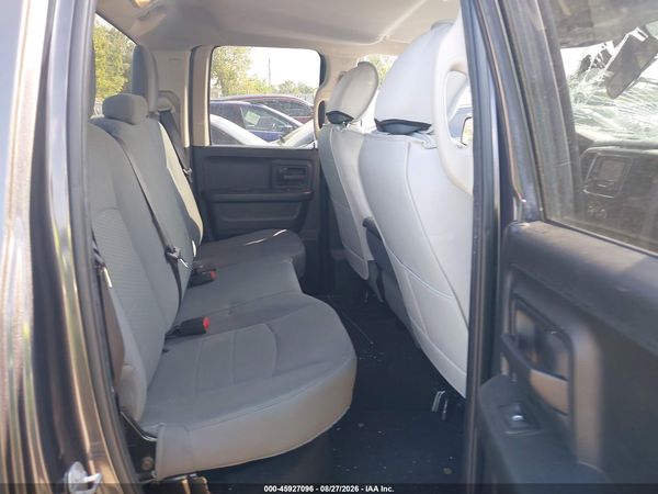 2017 RAM 1500 EXPRESS  4X4 6'4 BOX — I8