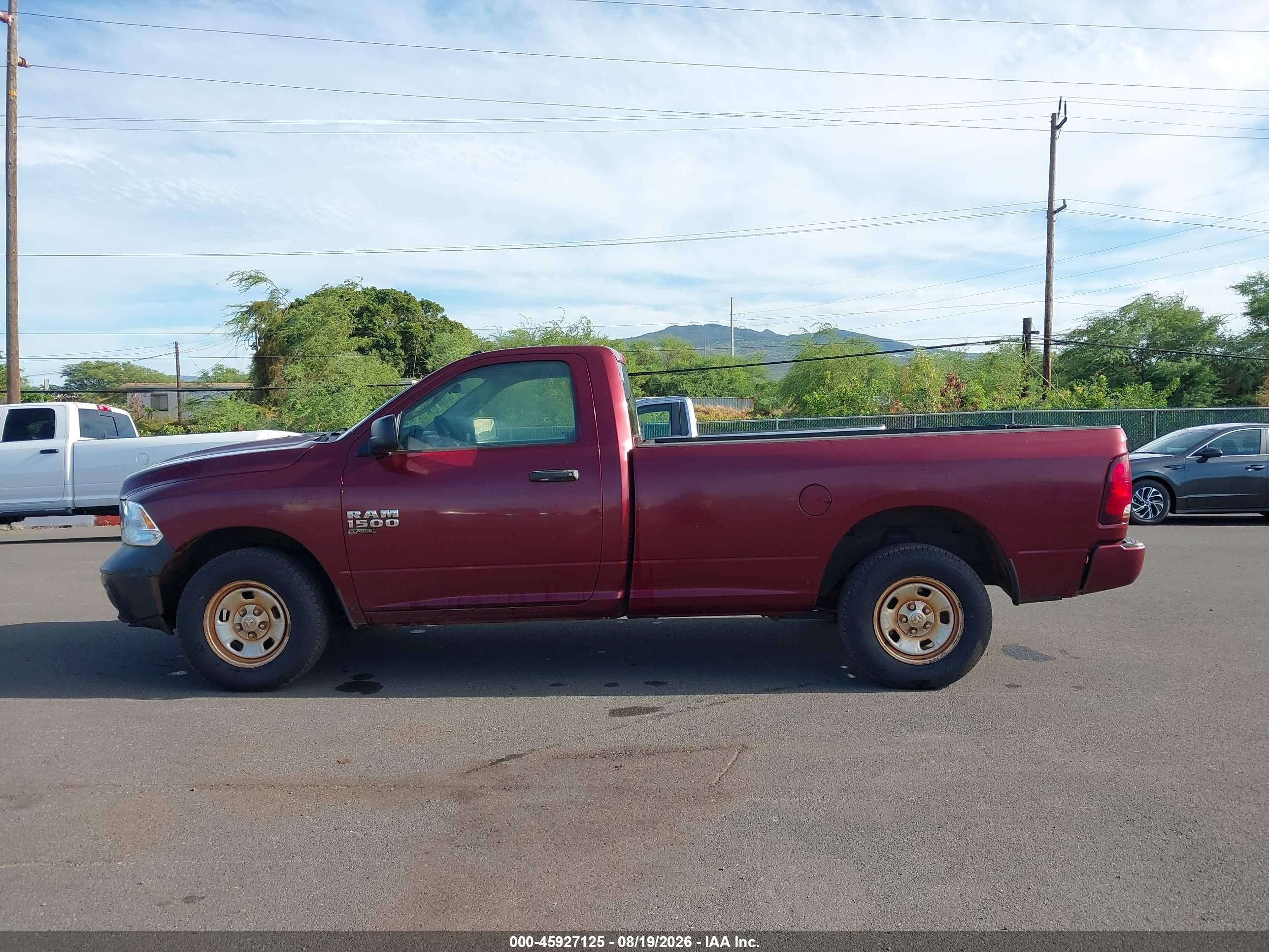 2020 RAM 1500 CLASSIC TRADESMAN  4X4 8' BOX