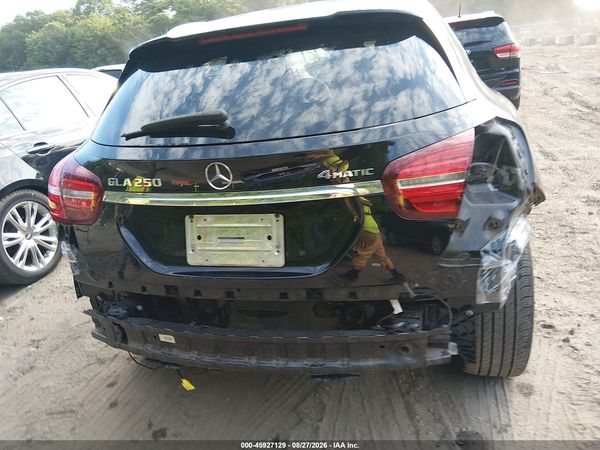 2020 MERCEDES-BENZ GLA 250 4MATIC — I119