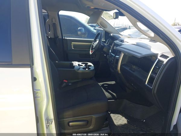 2020 RAM 1500 CLASSIC WARLOCK  4X4 6'4 BOX