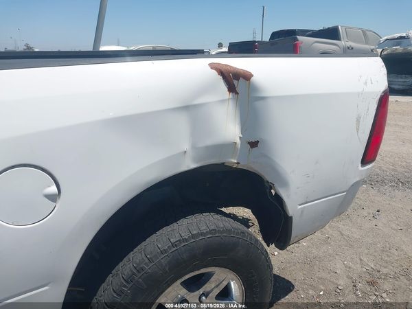 2022 RAM 1500 CLASSIC TRADESMAN  4X4 5'7 BOX