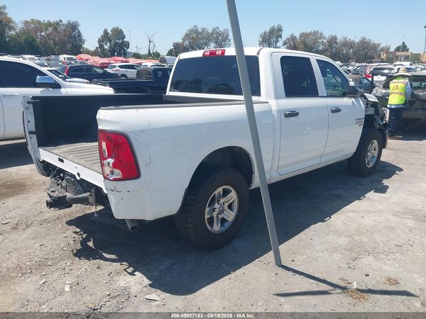 2022 RAM 1500 CLASSIC TRADESMAN  4X4 5'7 BOX