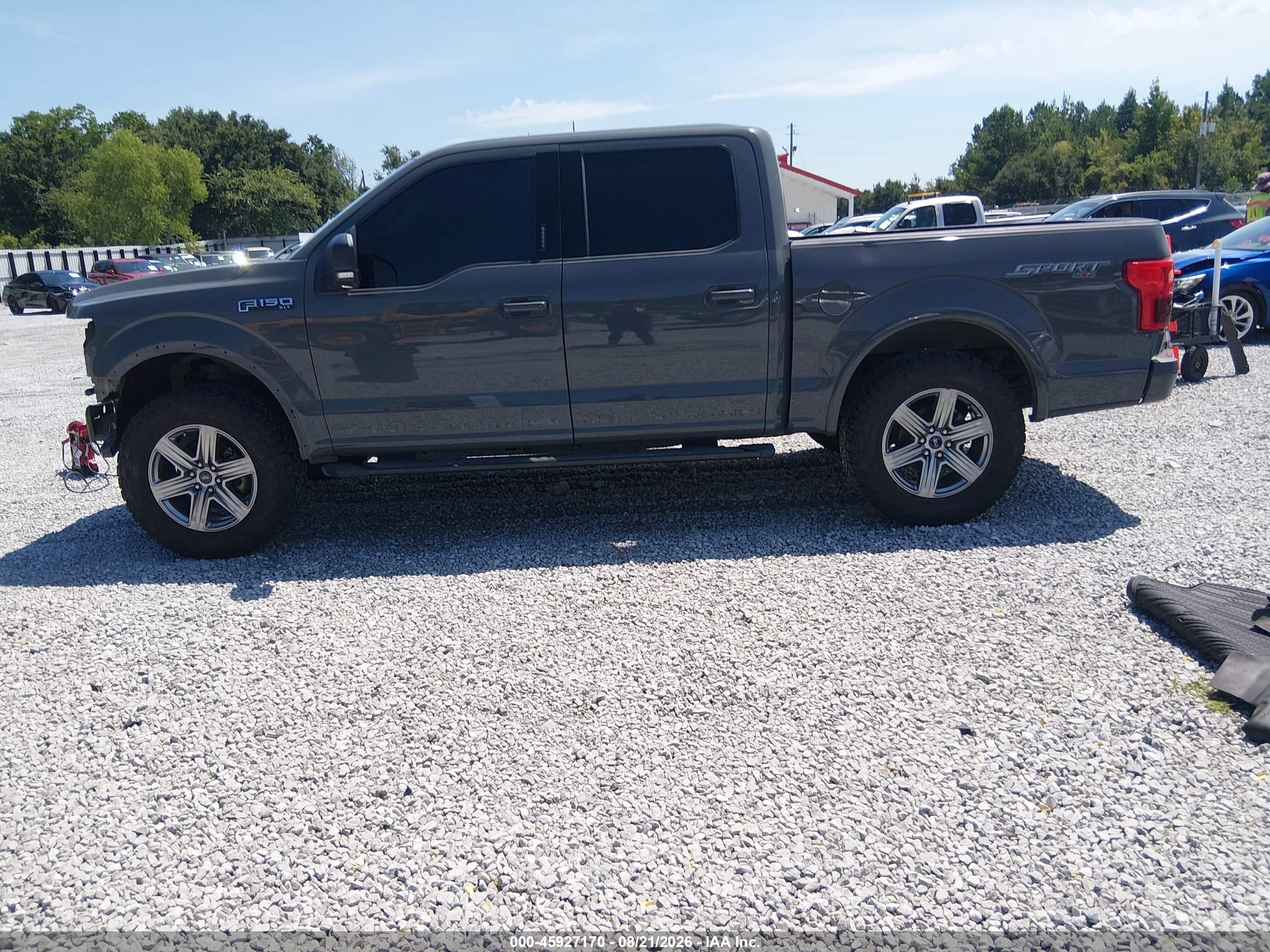 2018 FORD F-150 XLT