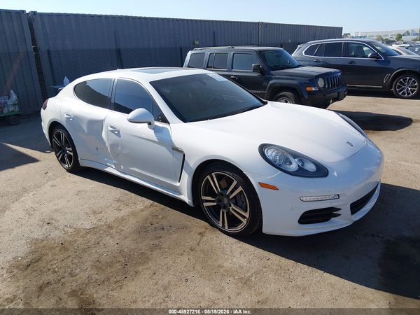 2014 PORSCHE PANAMERA 4