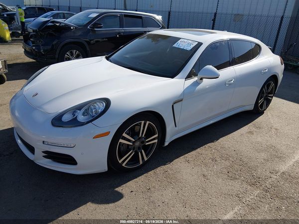 2014 PORSCHE PANAMERA 4