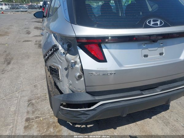 2022 HYUNDAI TUCSON SE