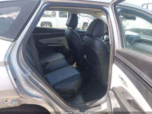 2022 HYUNDAI TUCSON SE
