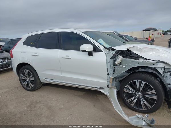 2022 VOLVO XC60 B5 INSCRIPTION