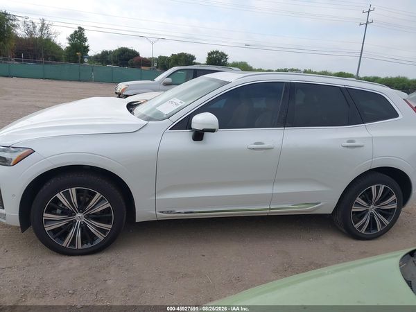 2022 VOLVO XC60 B5 INSCRIPTION