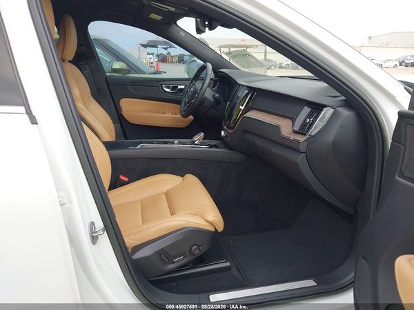 2022 VOLVO XC60 B5 INSCRIPTION