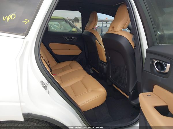 2022 VOLVO XC60 B5 INSCRIPTION