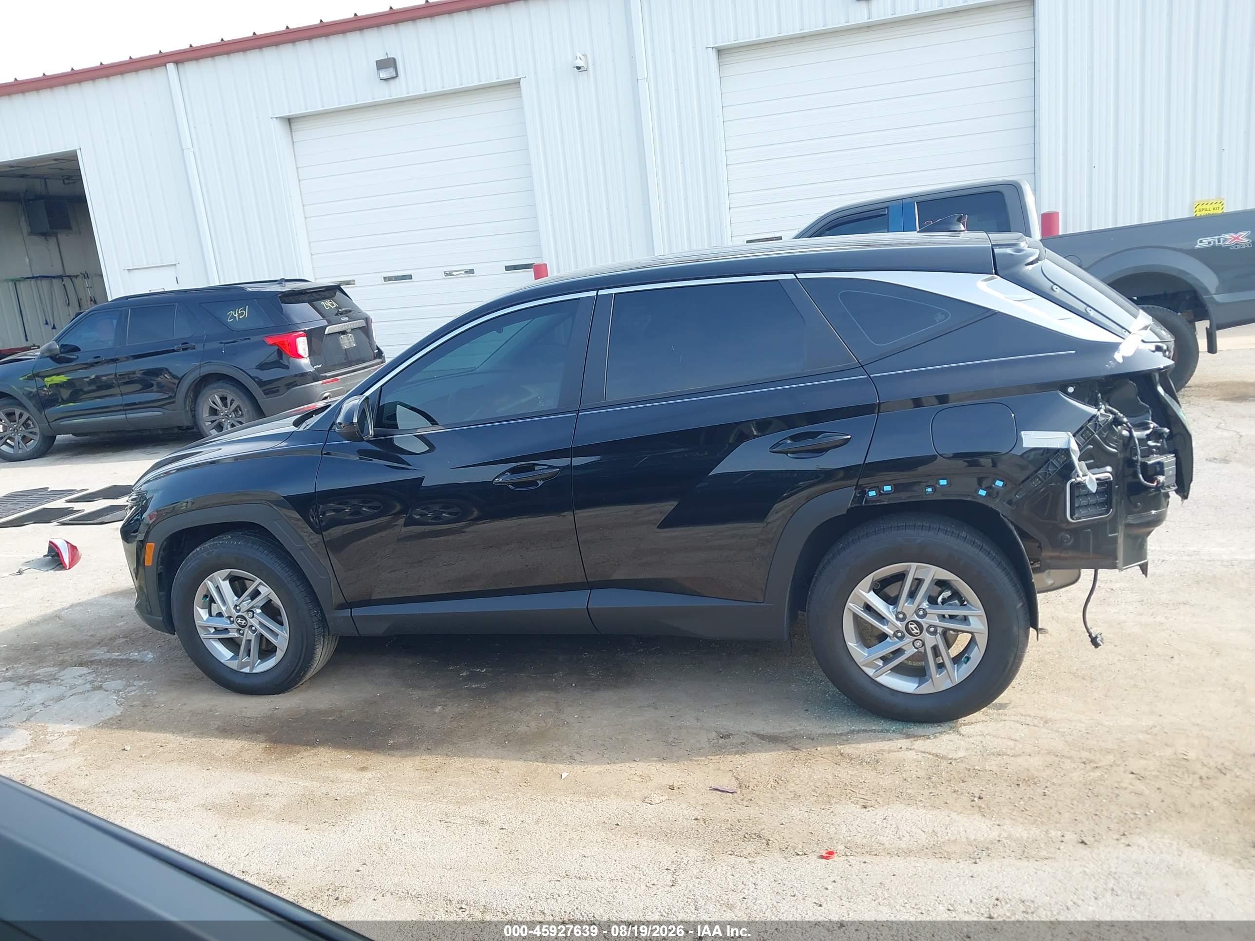 2026 HYUNDAI TUCSON SE