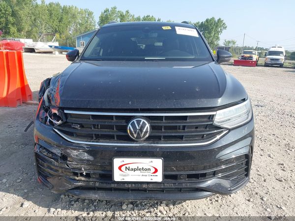 2024 VOLKSWAGEN TIGUAN 2.0T SE R-LINE BLACK — I115