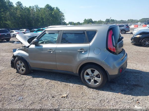 2017 KIA SOUL Base — I3
