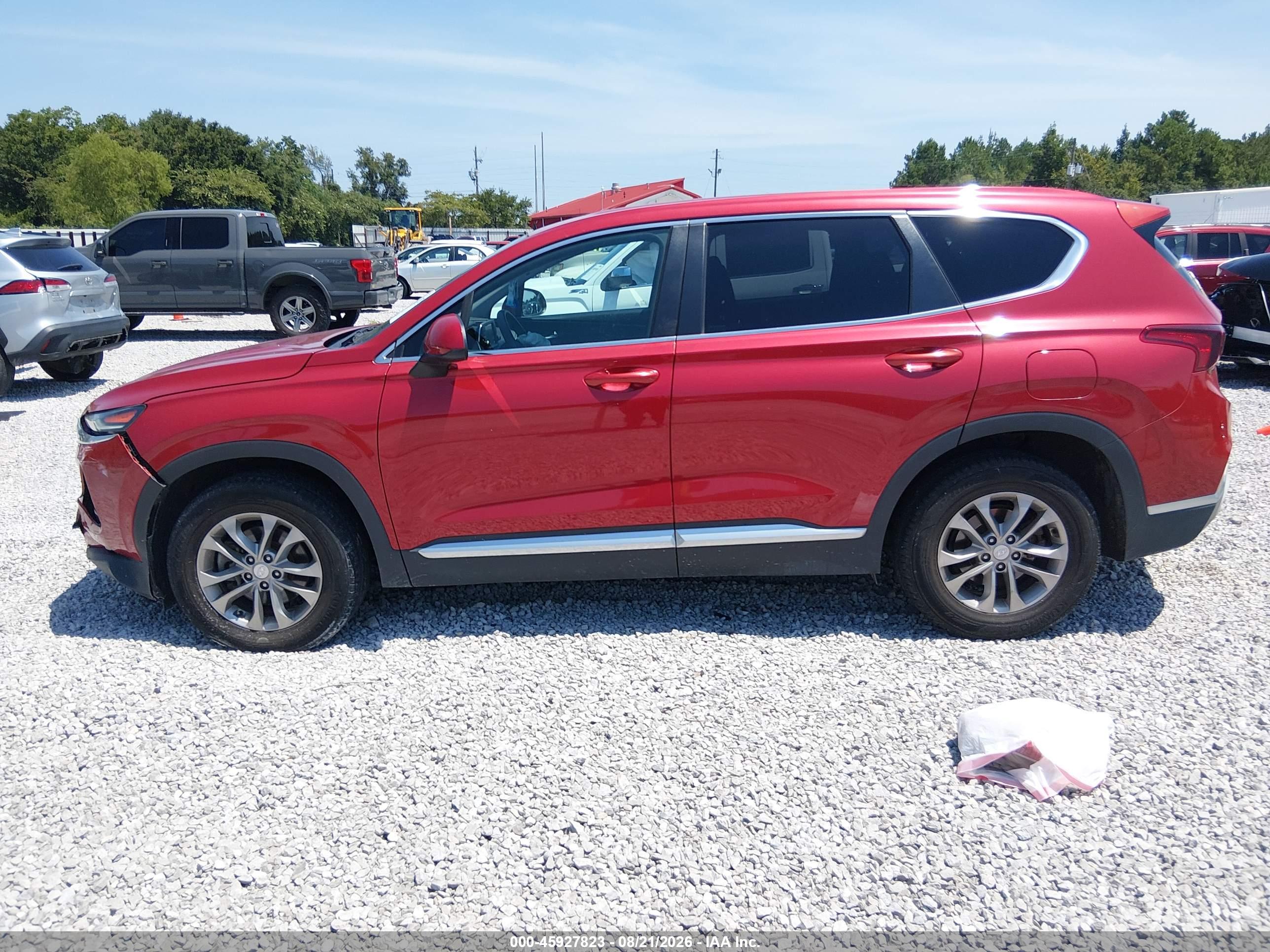 2019 HYUNDAI SANTA FE SE
