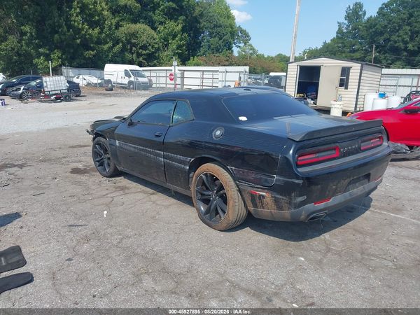 2017 DODGE CHALLENGER SXT — I3