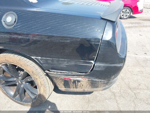 2017 DODGE CHALLENGER SXT — I6