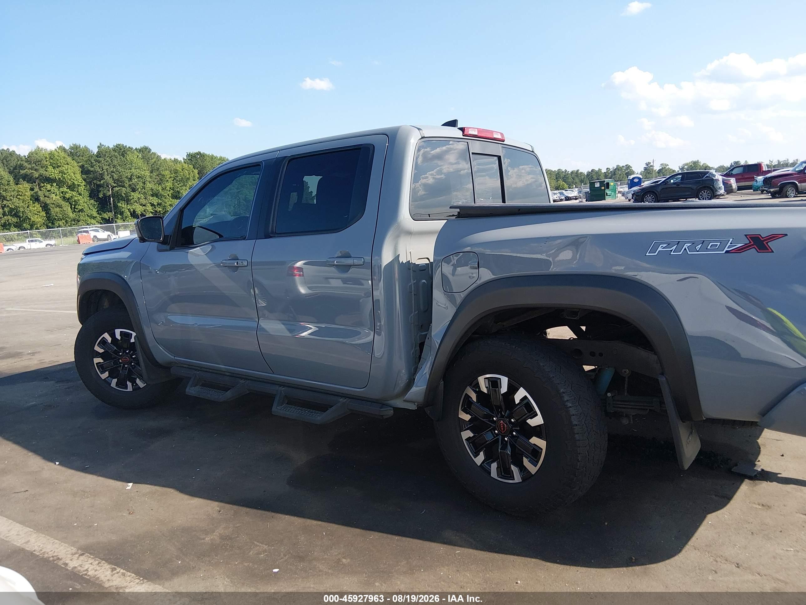 2022 NISSAN FRONTIER Crew Cab