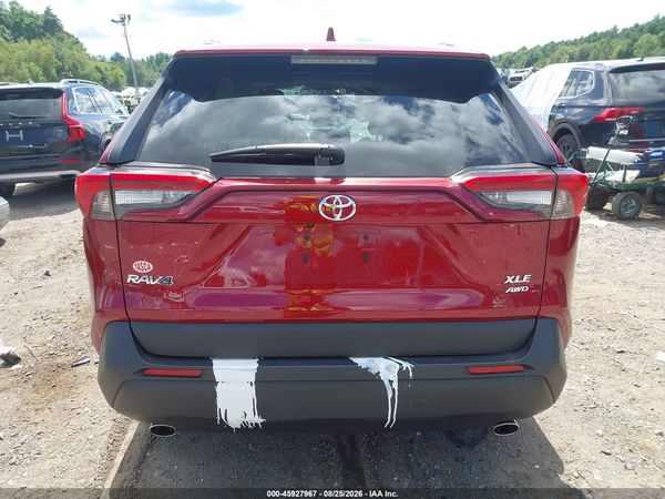 2025 TOYOTA RAV4 XLE