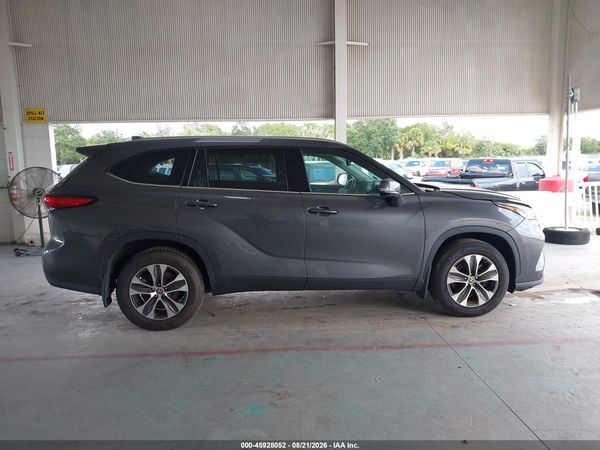 2021 TOYOTA HIGHLANDER XLE — I116