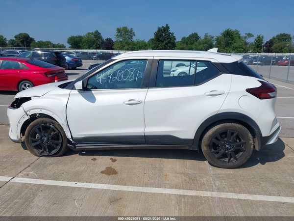 2022 NISSAN KICKS SV XTRONIC CVT — I117