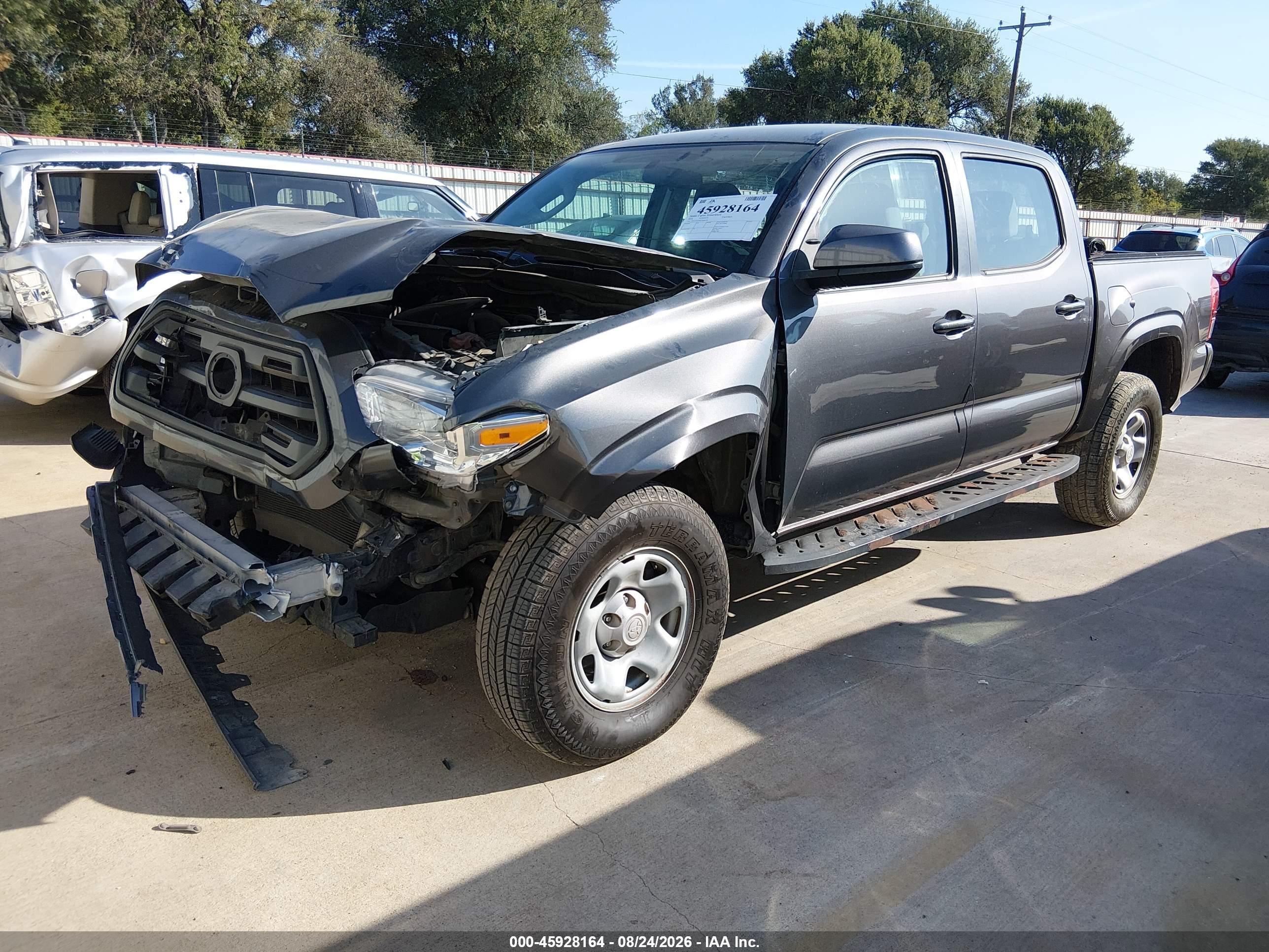 2016 TOYOTA TACOMA SR — I2