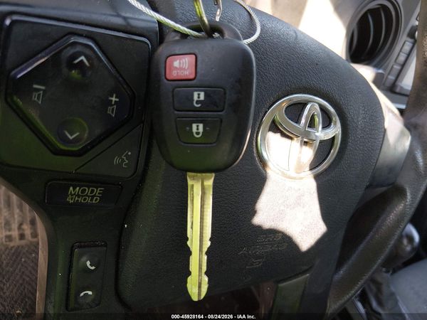 2016 TOYOTA TACOMA SR — I11