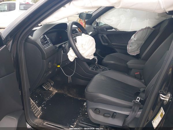 2023 VOLKSWAGEN TIGUAN 2.0T SE R-LINE BLACK — I5