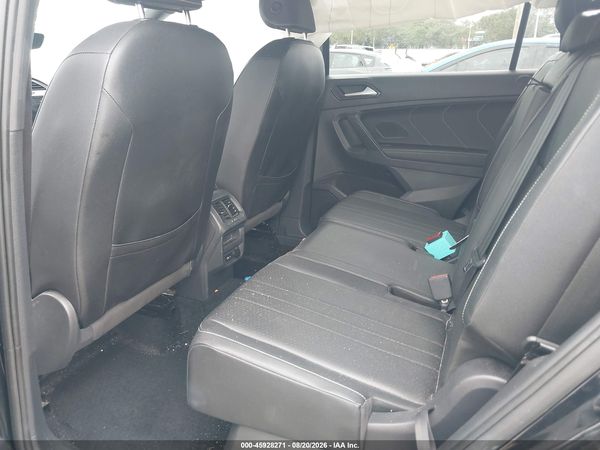 2023 VOLKSWAGEN TIGUAN 2.0T SE R-LINE BLACK — I8
