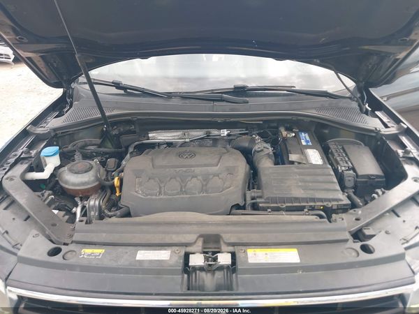2023 VOLKSWAGEN TIGUAN 2.0T SE R-LINE BLACK — I10