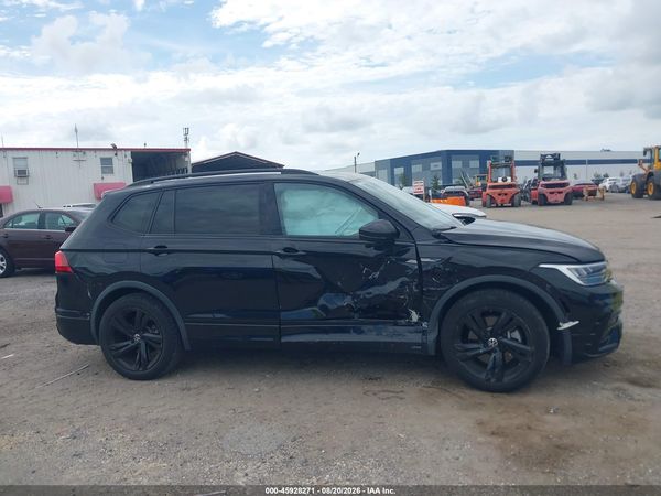 2023 VOLKSWAGEN TIGUAN 2.0T SE R-LINE BLACK — I116