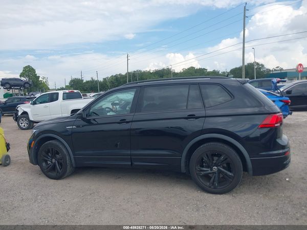 2023 VOLKSWAGEN TIGUAN 2.0T SE R-LINE BLACK — I117