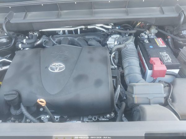 2021 TOYOTA HIGHLANDER L — I10