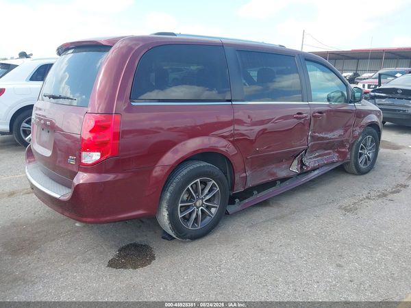 2017 DODGE GRAND CARAVAN SXT — I4