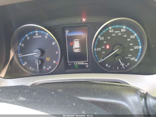 2018 TOYOTA RAV4 XLE — I7