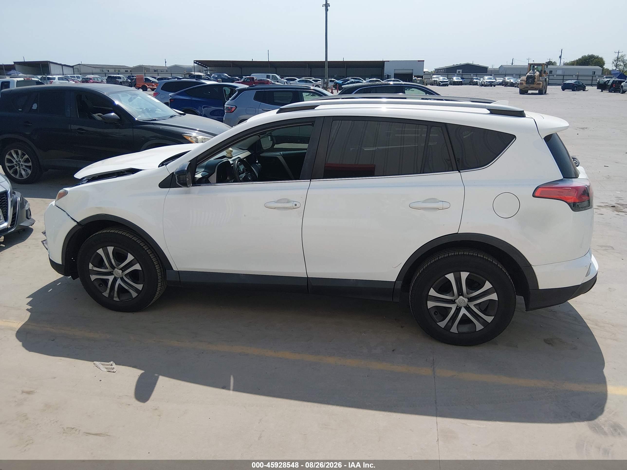 2018 TOYOTA RAV4 LE