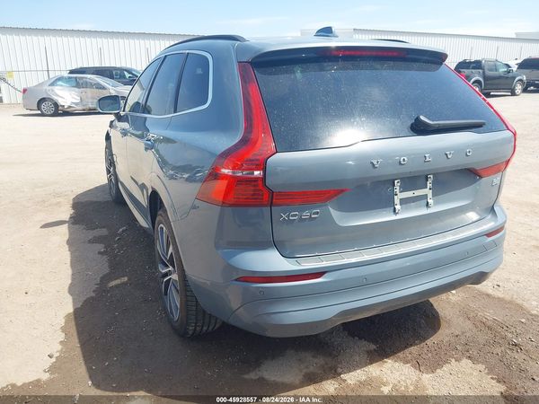 2022 VOLVO XC60 B5 MOMENTUM — I3
