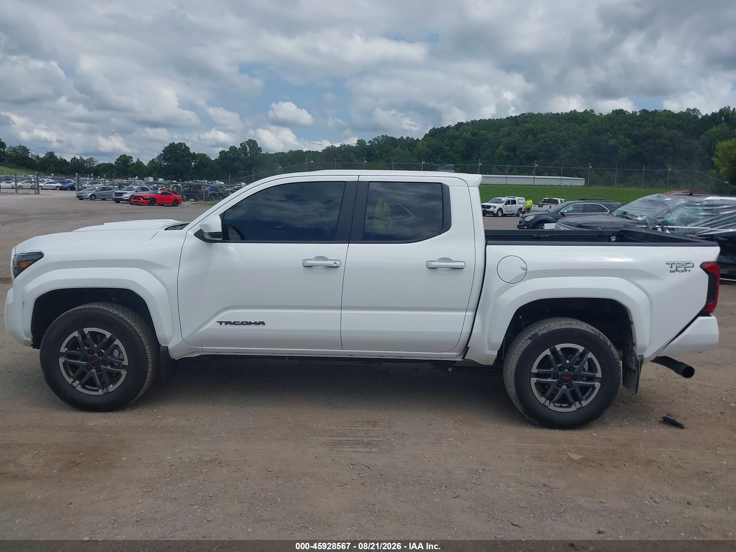 2025 TOYOTA TACOMA TRD SPORT
