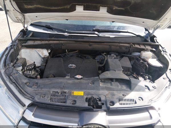 2019 TOYOTA HIGHLANDER XLE