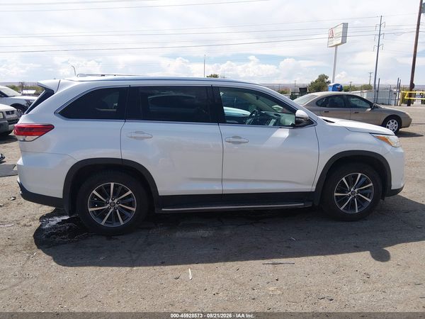 2019 TOYOTA HIGHLANDER XLE