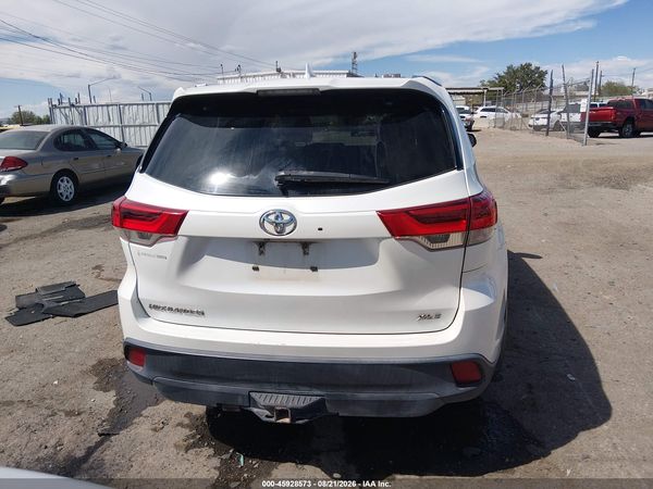 2019 TOYOTA HIGHLANDER XLE