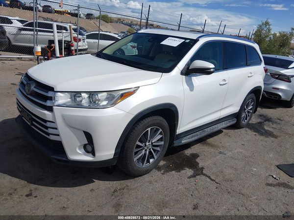 2019 TOYOTA HIGHLANDER XLE